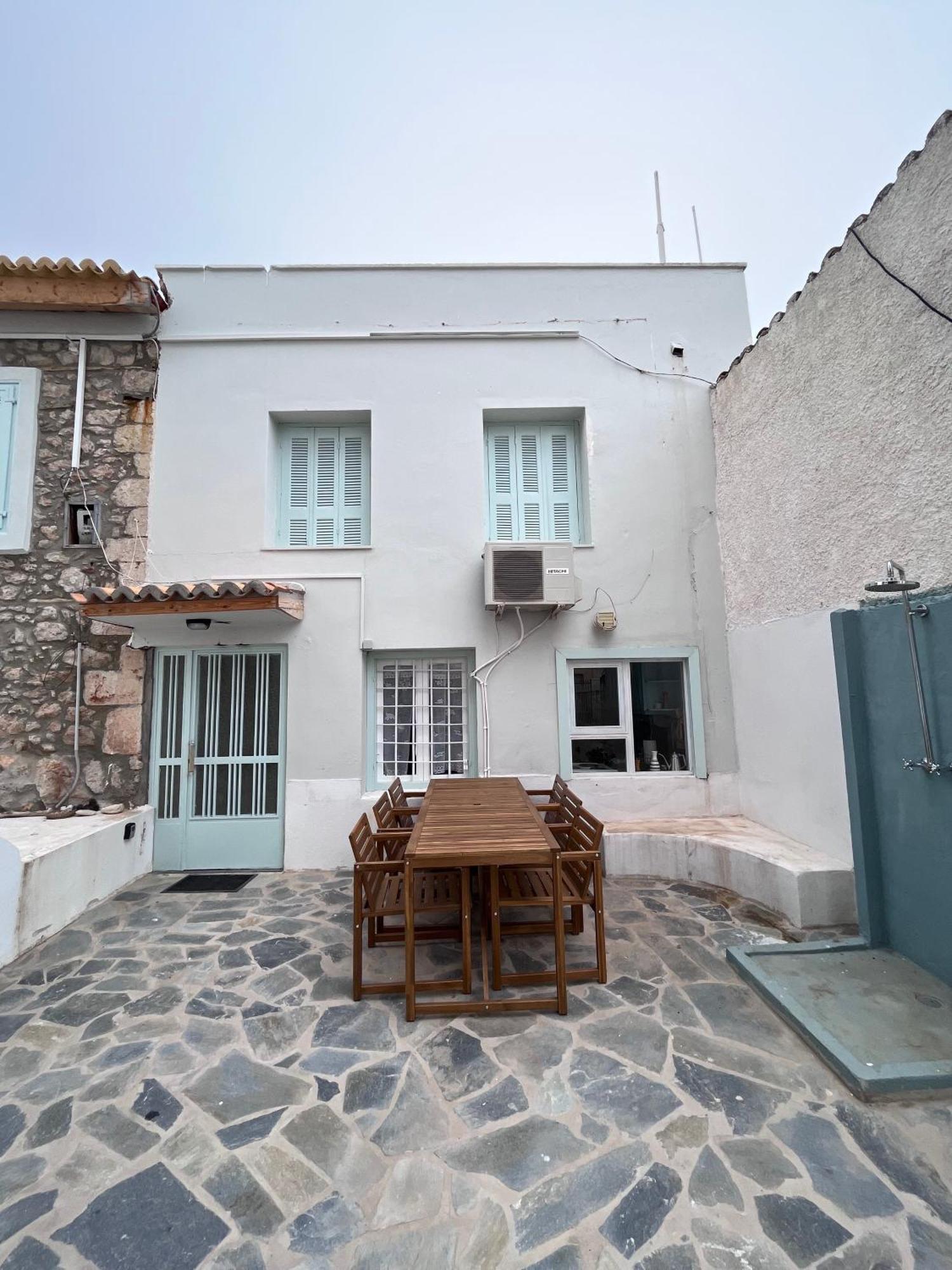 Galaxidi Authentic Rooftop House Екстер'єр фото