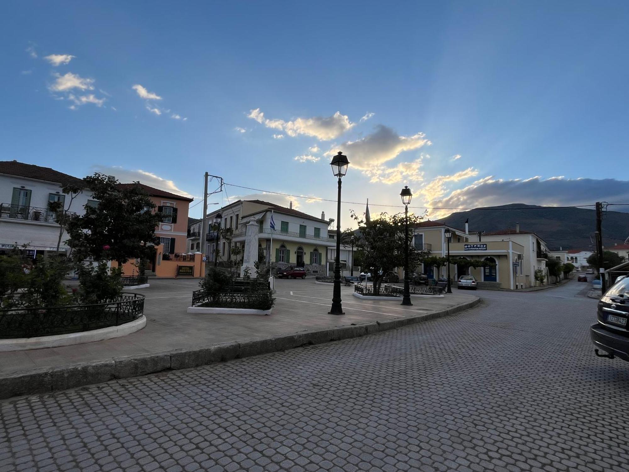 Galaxidi Authentic Rooftop House Екстер'єр фото