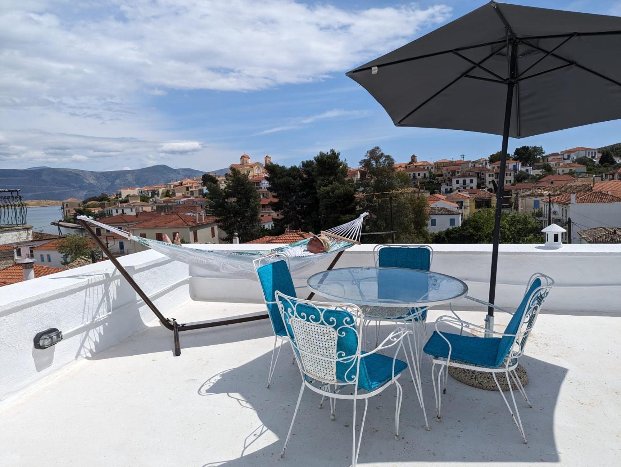 Galaxidi Authentic Rooftop House Екстер'єр фото